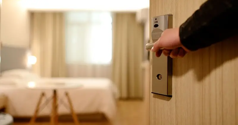 Foreign Men, Women Now Allowed to Share Hotel Rooms in Saudi Arabia